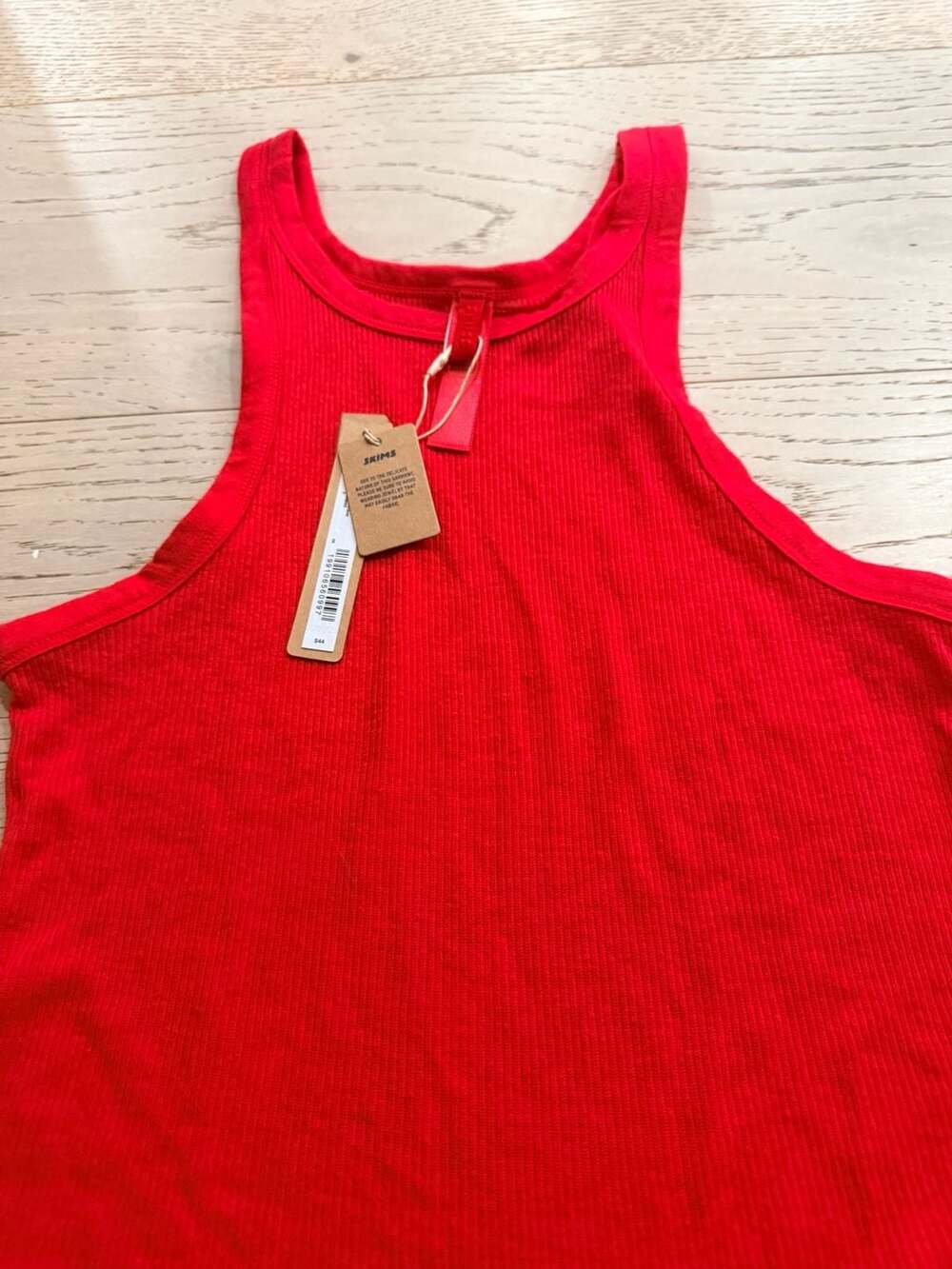 SKIMS Tank Top Red Ribbed - Picture 3 of 5
